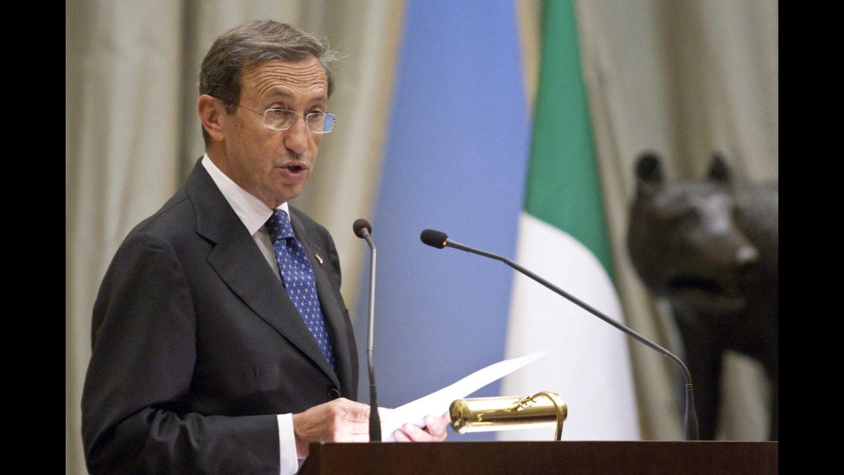 Fini: Alleanza con Lega? Mai con chi è contro governo Monti