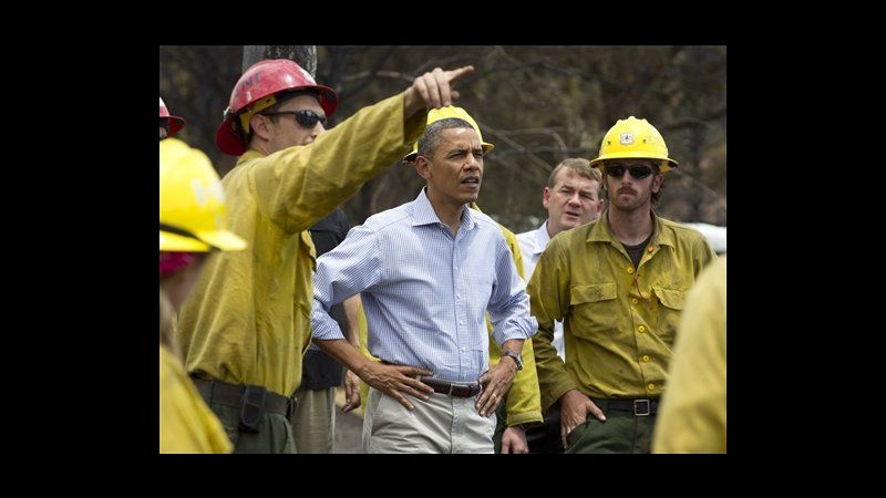 Usa, Obama in Colorado per incendi: In questi eventi America si unisce