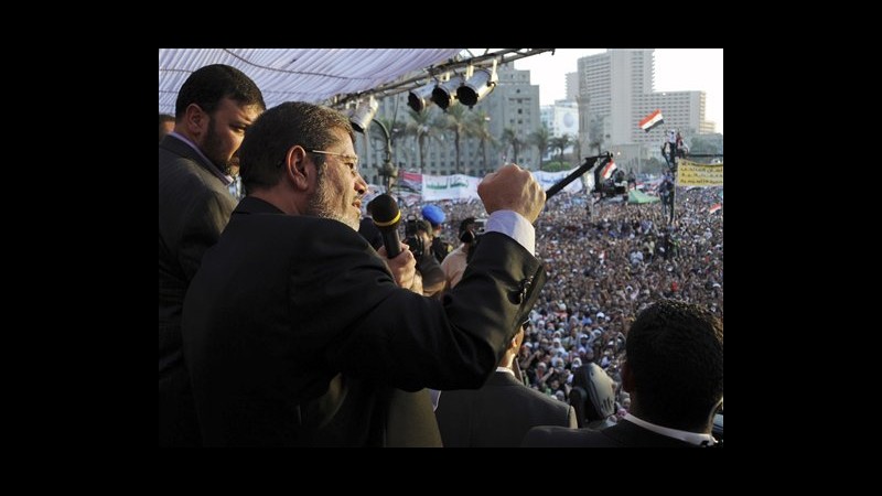 Egitto, Morsi ha giurato: è il nuovo presidente