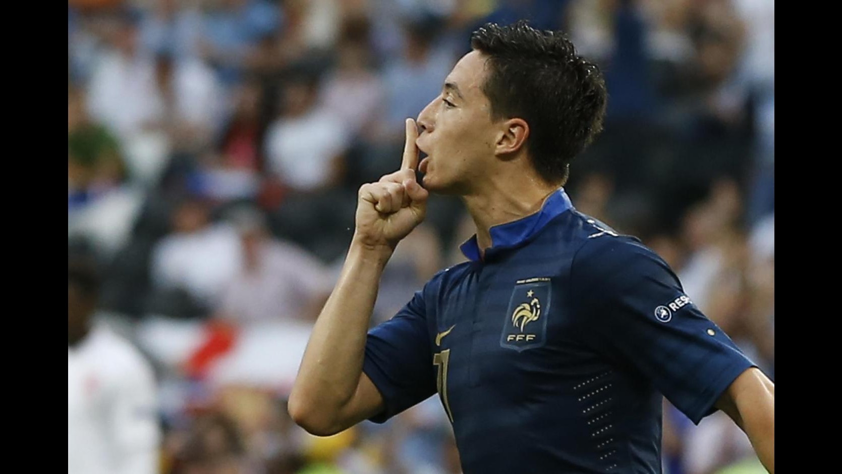 Francia, Nasri si scusa per liti con giornalisti su Twitter