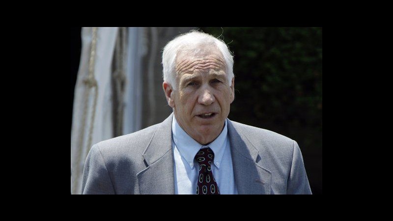 Usa, ex coach Sandusky dichiarato colpevole di abusi su minori