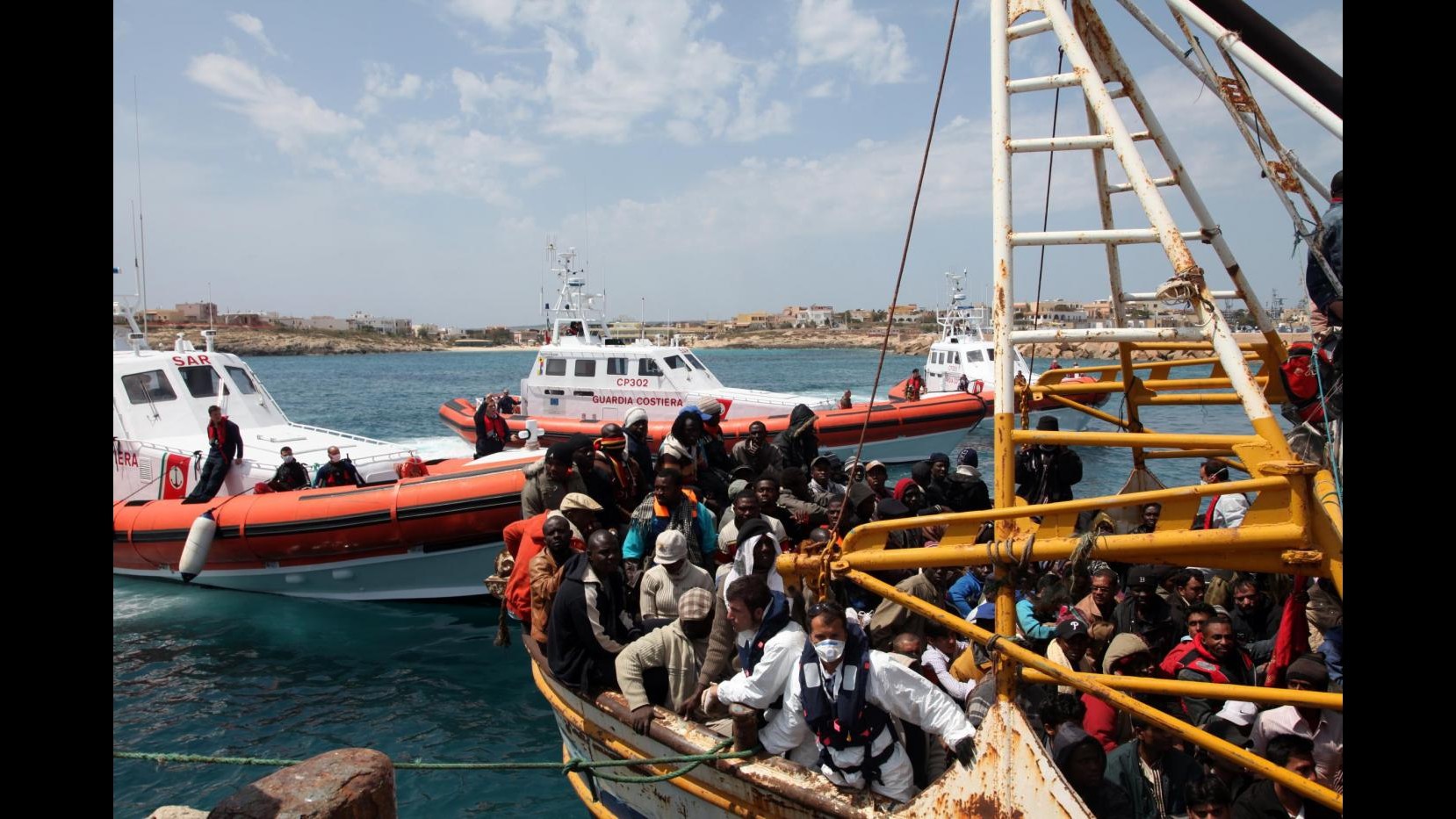 Soccorsi in mare 8 migranti a Pantelleria