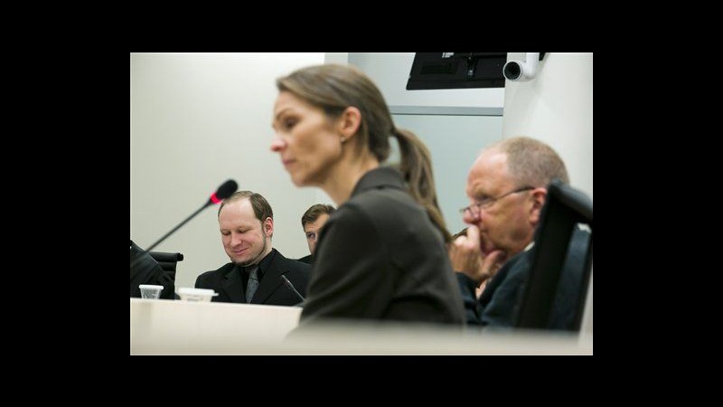 Norvegia, Breivik: Nessun riguardo per miei traumi