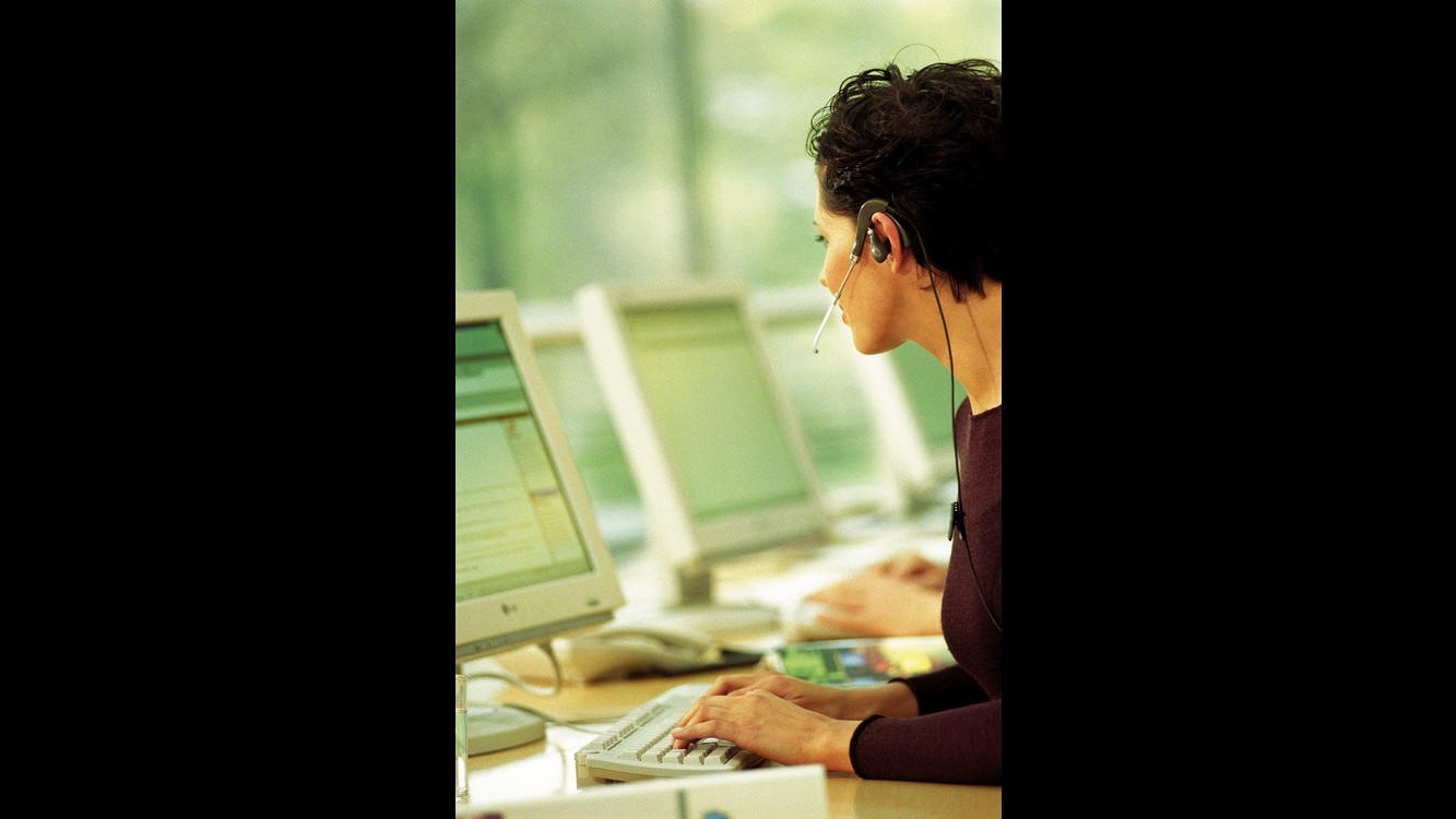 Spending review, su telefoni P.a. solo chiamate urbane