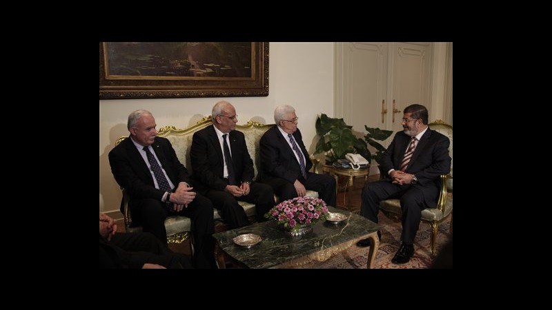 Egitto, Morsi ha incontrato Mahmoud Abbas al Cairo