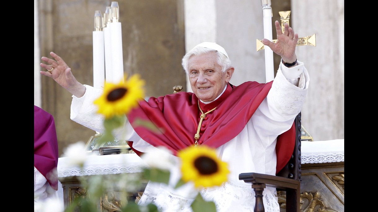 Benedetto XVI: Vacanze per ritemprarsi