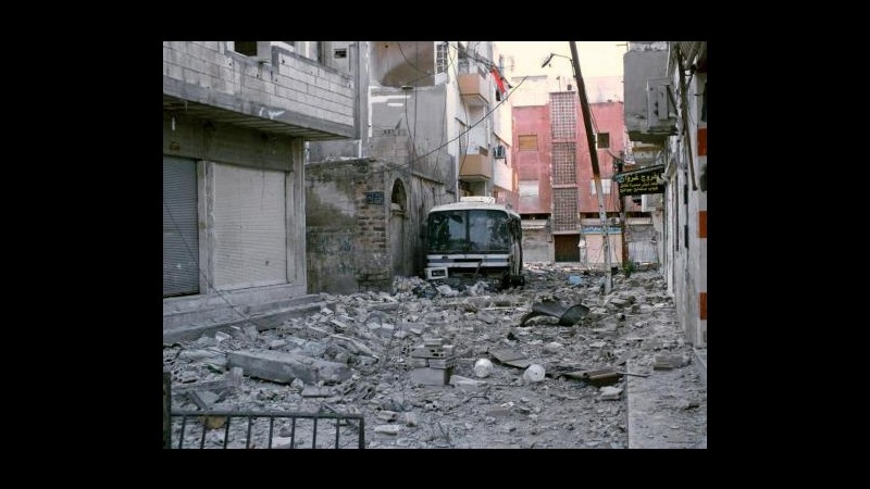 Siria, kamikaze a Muhrada in provincia Hama:morti 3 civili e un agente