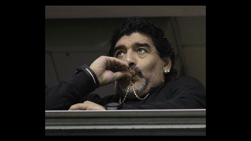 Maradona non si arrende dopo esonero: Voglio restare all’Al Wasl