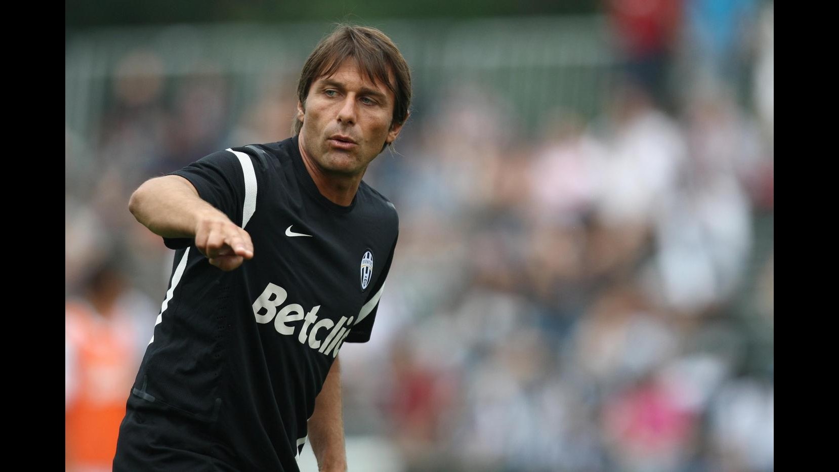 Visite mediche e maglie nuove, Juve campione d’Italia torna al lavoro