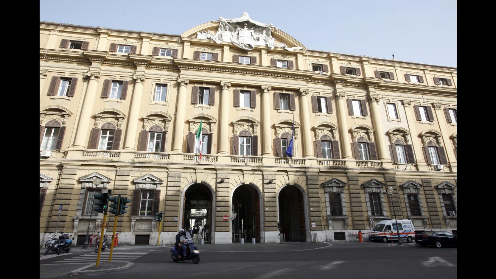 Ministero Finanze: Bene entrate fiscali, no asta titoli Stato 14 agosto