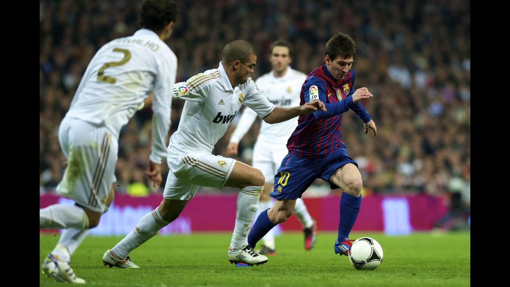 Liga: Real apre contro Valencia, Barça contro Real Sociedad