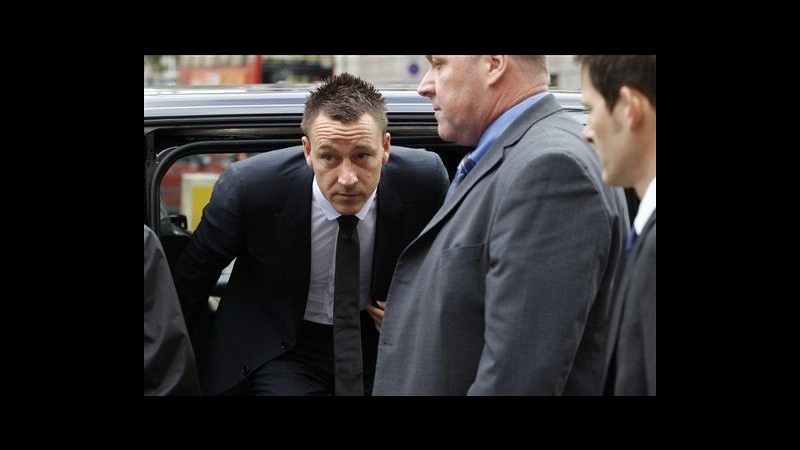 Terry alla sbarra per razzismo, capitano Chelsea nega le accuse