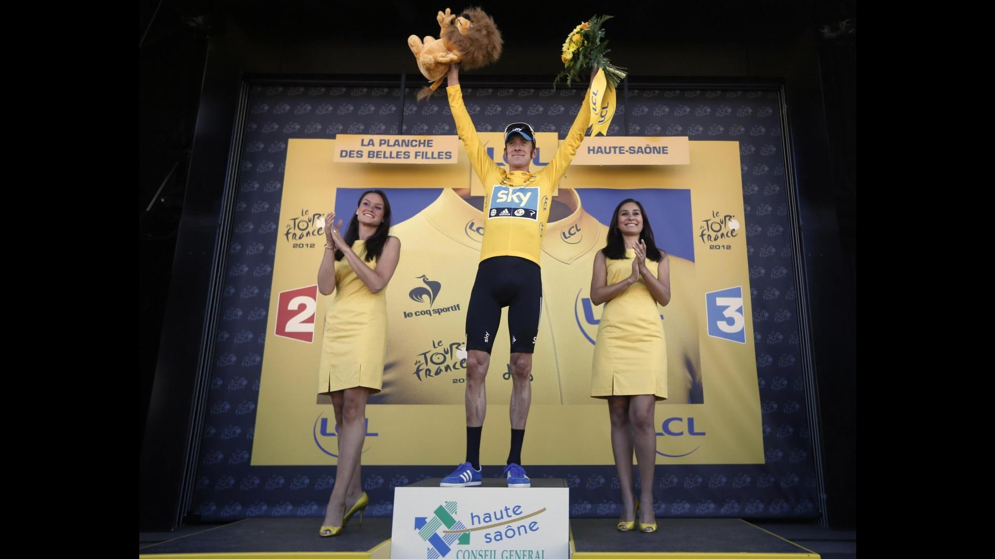 Tour de France: 8/a tappa a Pinault, Wiggins resta in maglia gialla