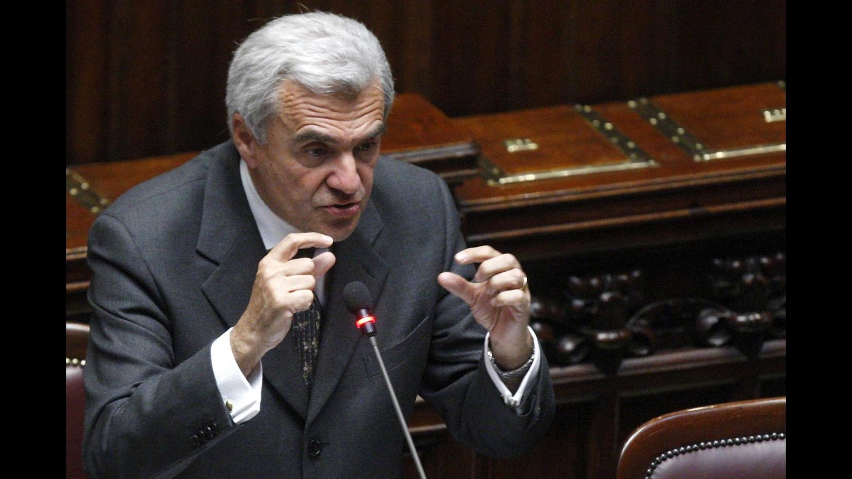 Spending review, Balduzzi: Nessun taglio a cure per i pazienti