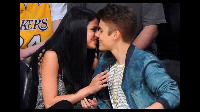 Justin Bieber e Selena Gomez in crisi, lasciati e ripresi più volte