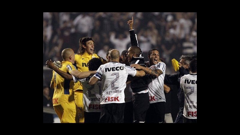 Il Corinthians vince la sua prima Coppa Libertadores, Boca Jr ko 2-0