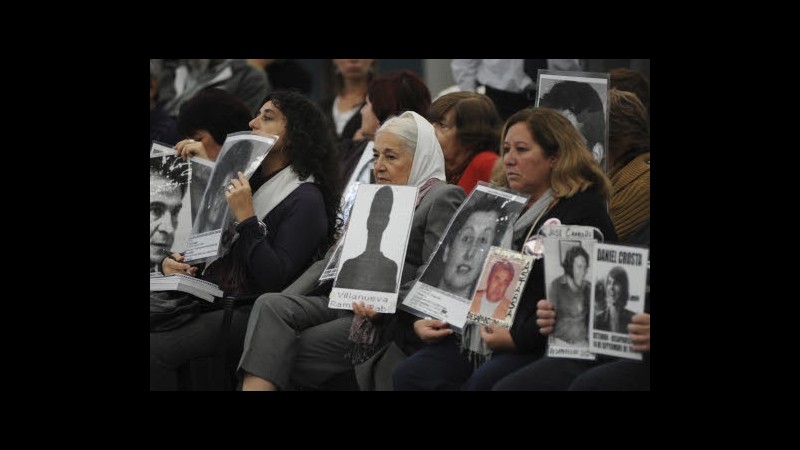 Argentina, rapimenti figli desaparecidos: attesa per la sentenza