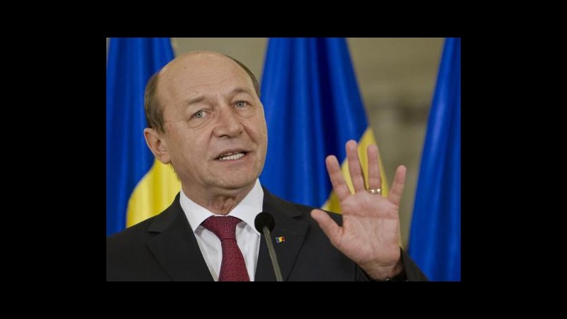 Romania al voto per referendum su destituzione presidente Basescu