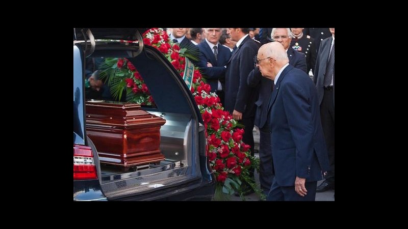 Napolitano commosso ai funerali di Loris D’Ambrosio