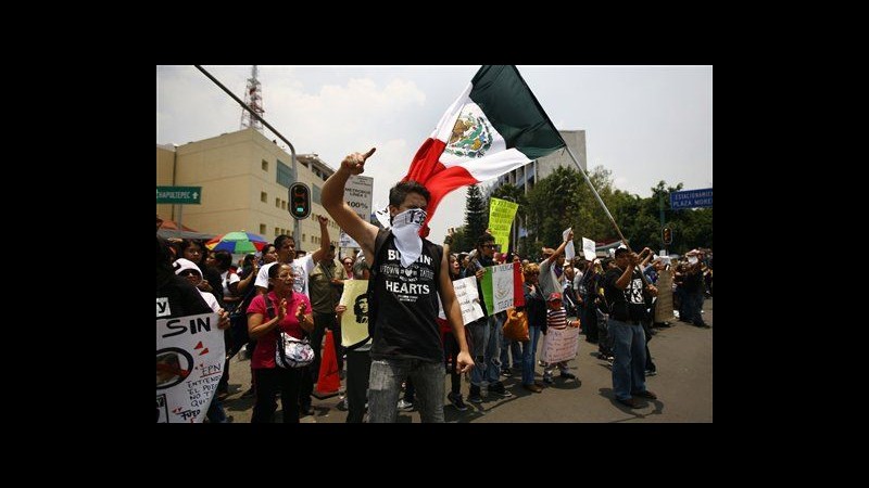 Messico, protesta davanti tv Televisa: Ha favorito Pena Nieto