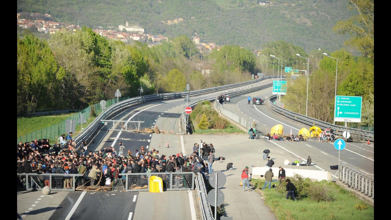 Tav, fermati 9 anarchici francesi e 154 identificati