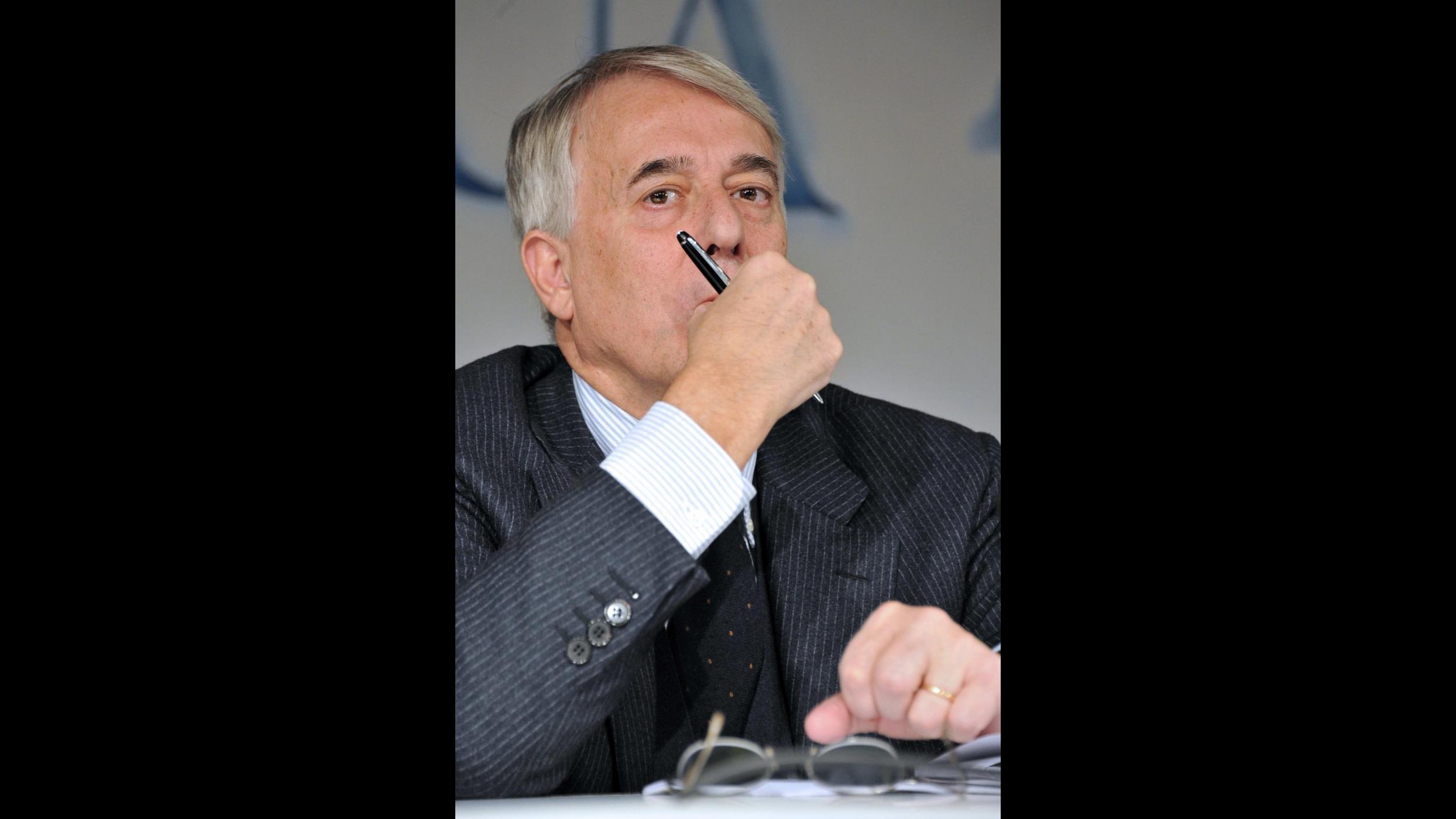 Milano, in consiglio si discute su registro unioni civili