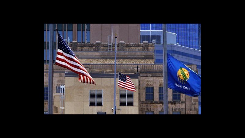 Strage Denver, Obama oggi in Colorado, incontrerà familiari vittime