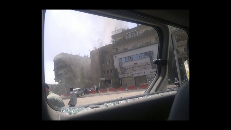 Siria, ribelli: Abbiamo lanciato operazione per liberare Aleppo
