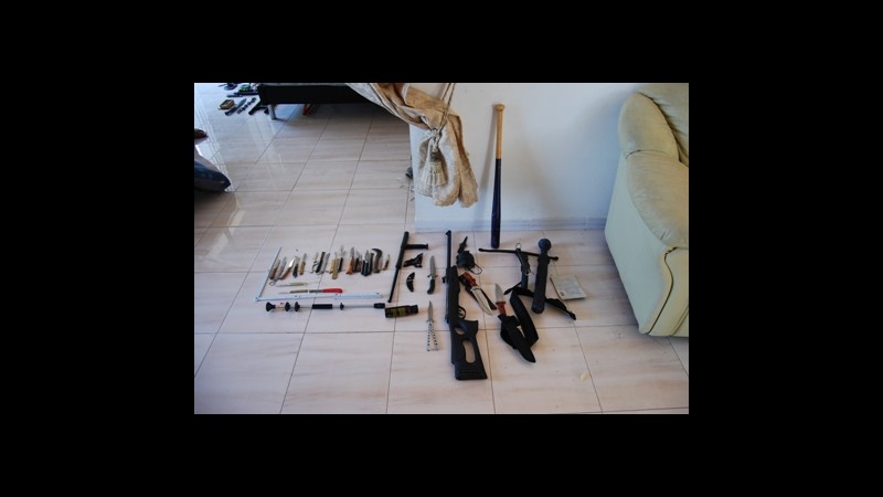 Trovato arsenale in casa a Palermo, arrestati due 26enni