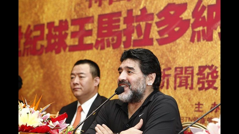 Calcio, dopo gli Emirati Arabi Maradona guarda alla Cina