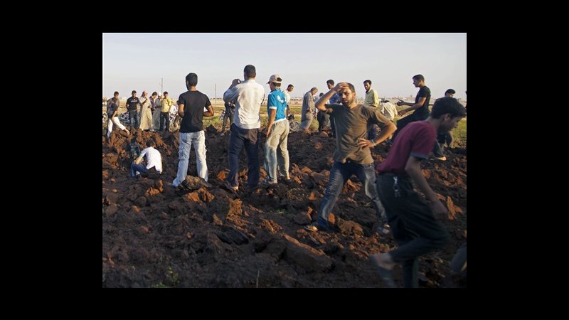 Siria, attivisti: Almeno 45 morti in violenze, tra loro 29 civili