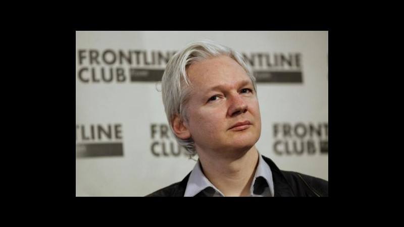 Correa: Spero decideremo su asilo Assange in Ecuador in settimana