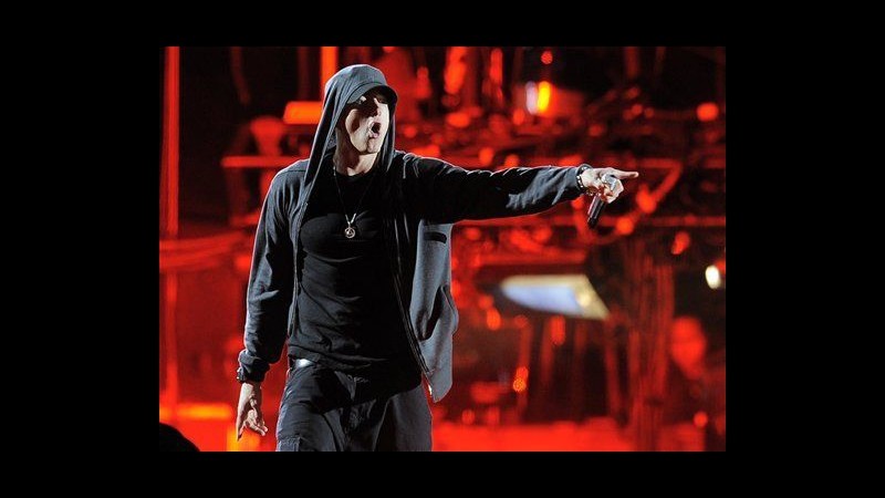 Eminem ringrazia i fan: Senza di voi non sarei uscito dalla dipendenza
