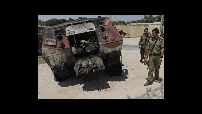 Egitto, raid dell’esercito su Sinai dopo attacco a posti blocco