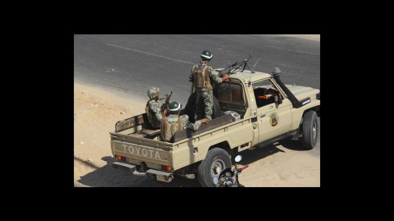 Egitto, raid esercito su Sinai dopo attacco militanti a checkpoint