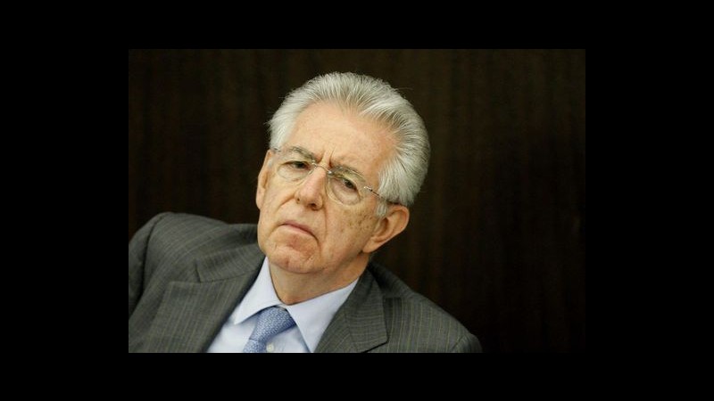 Monti: Irresponsabile dissipare sacrifici per consenso breve periodo