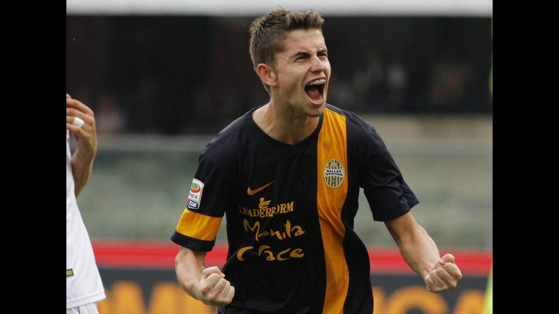 Hellas Verona sorride, Jorginho su rigore risolve sfida con Livorno