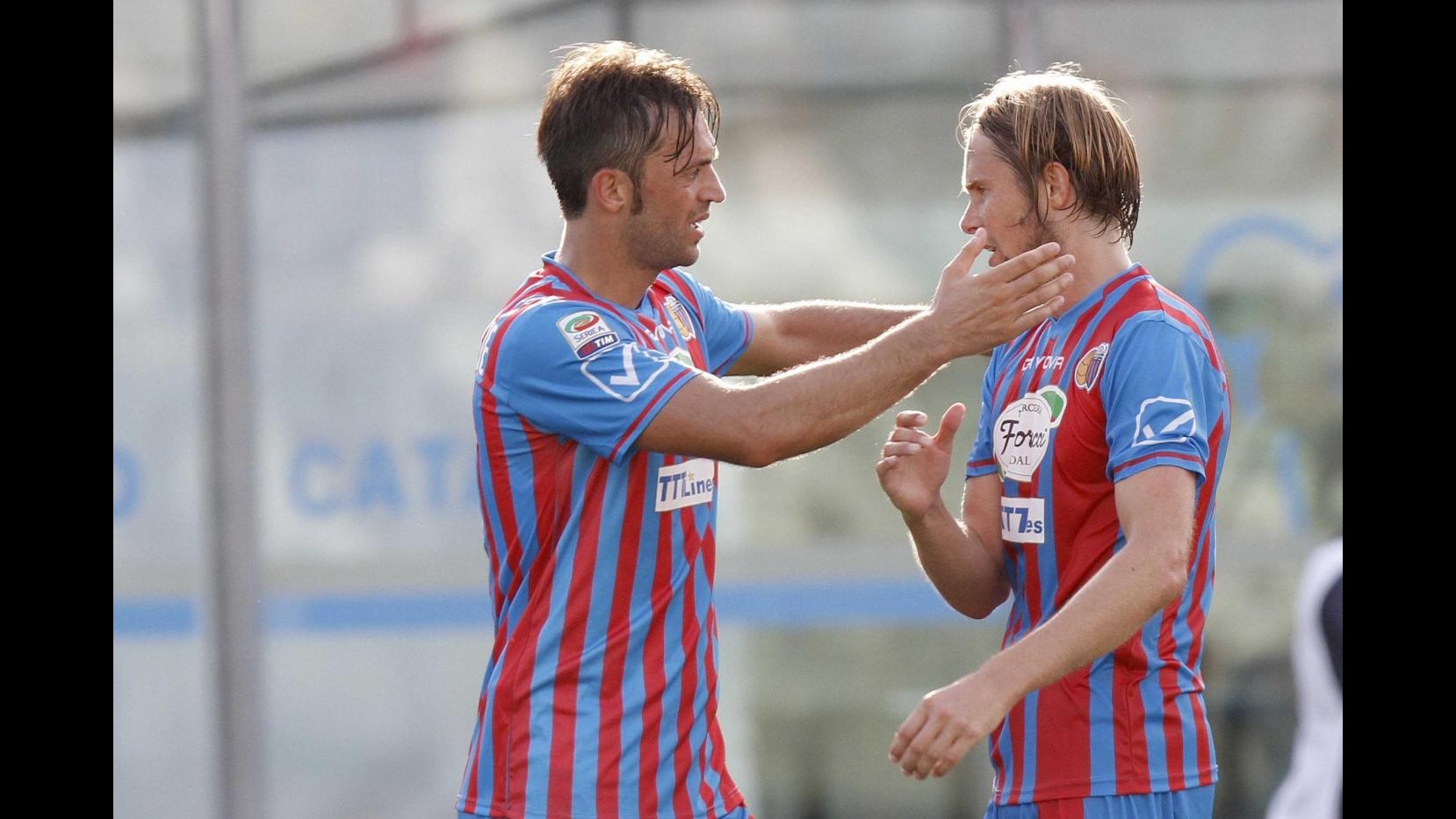 Primo successo per Catania: Plasil-Castro stendono Chievo 2-0