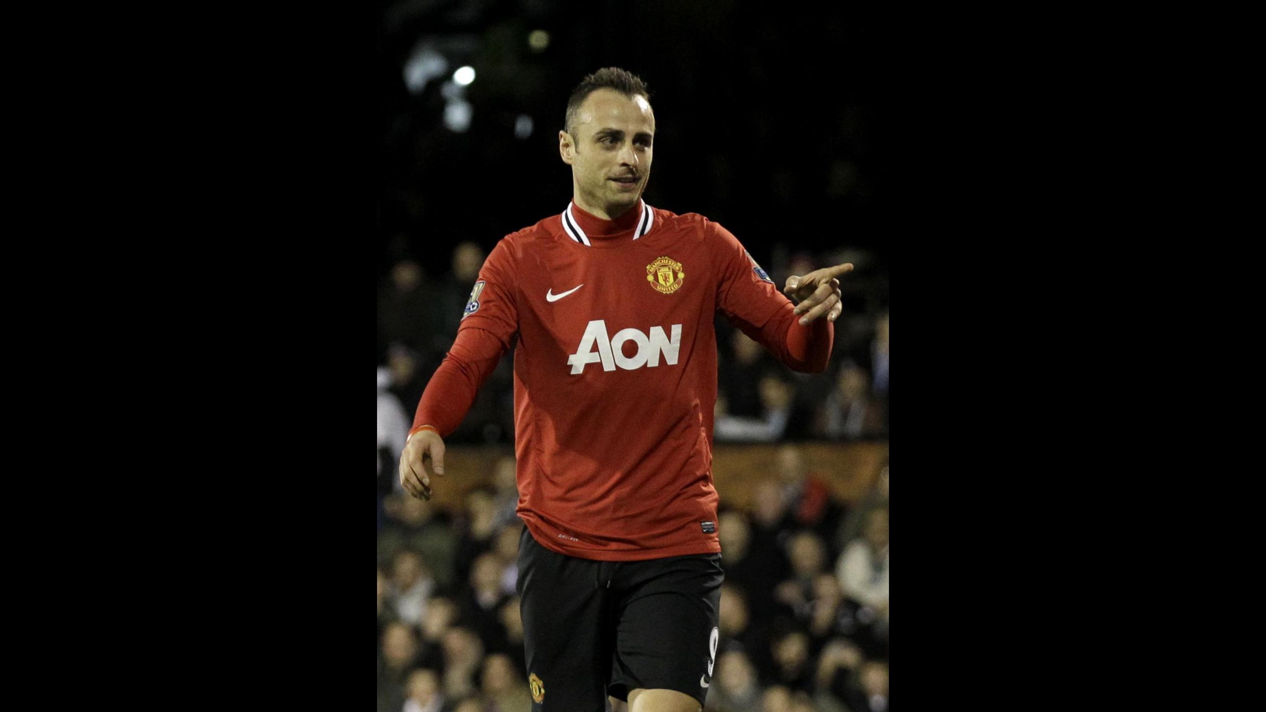 Giallo Berbatov, sceglie il Fulham. Beffate Juve e Fiorentina