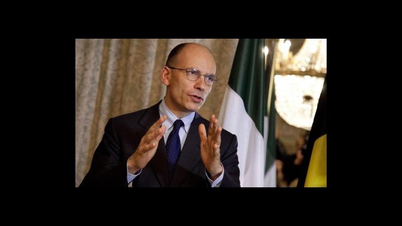 Governo, Letta porrà fiducia su documento martedì in Senato