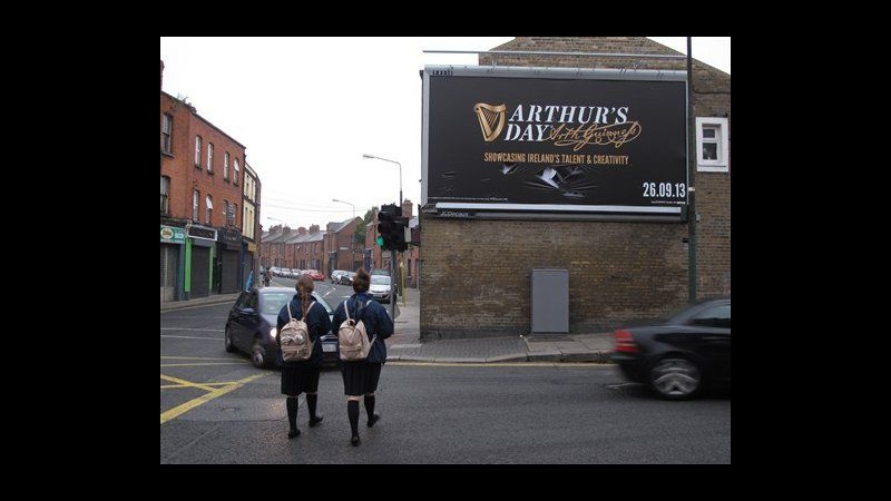 Irlanda celebra Guinness con Arthur’s Day ma è polemica su abuso alcol