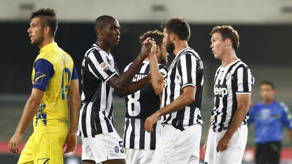 Juventus vince a fatica, Chievo ko con autorete Bernardini: 1-2