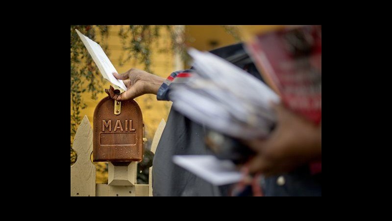 Usa, Poste propongono aumento costo francobolli a 49 centesimi dollaro