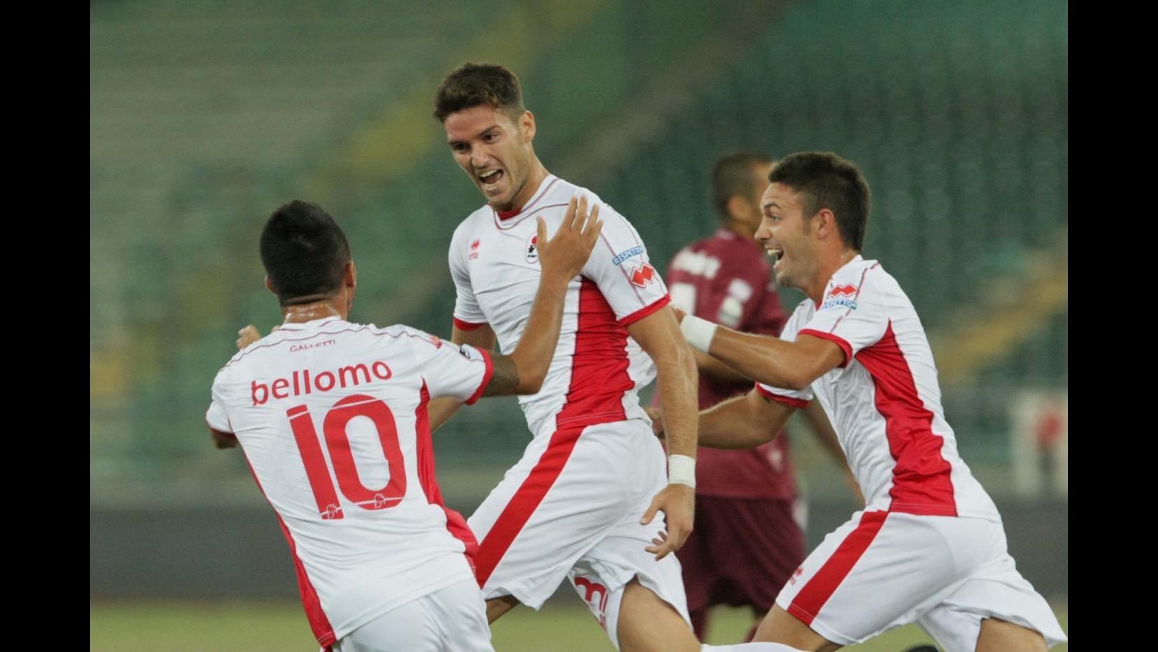 Serie B, buona la prima per Bari, Livorno e Varese. Brescia ko