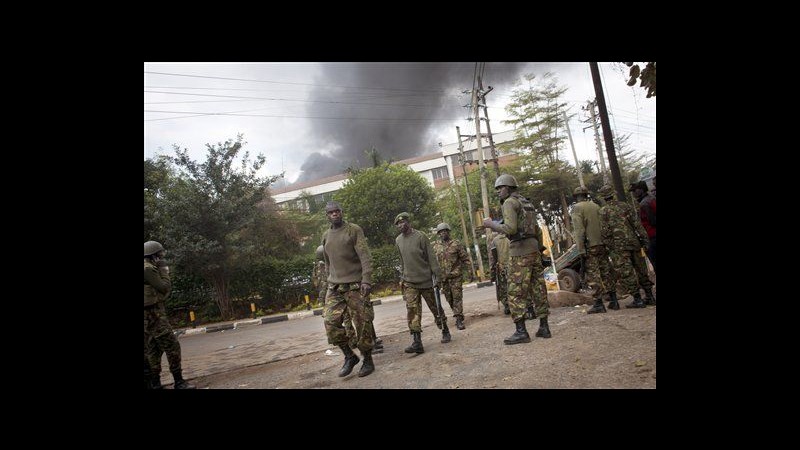 Attacco terroristico a Nairobi, 62 morti. Quarto giorno di assedio