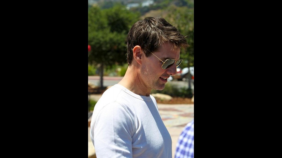 Tom Cruise non riesce a pagare il conto del ristorante in Inghilterra