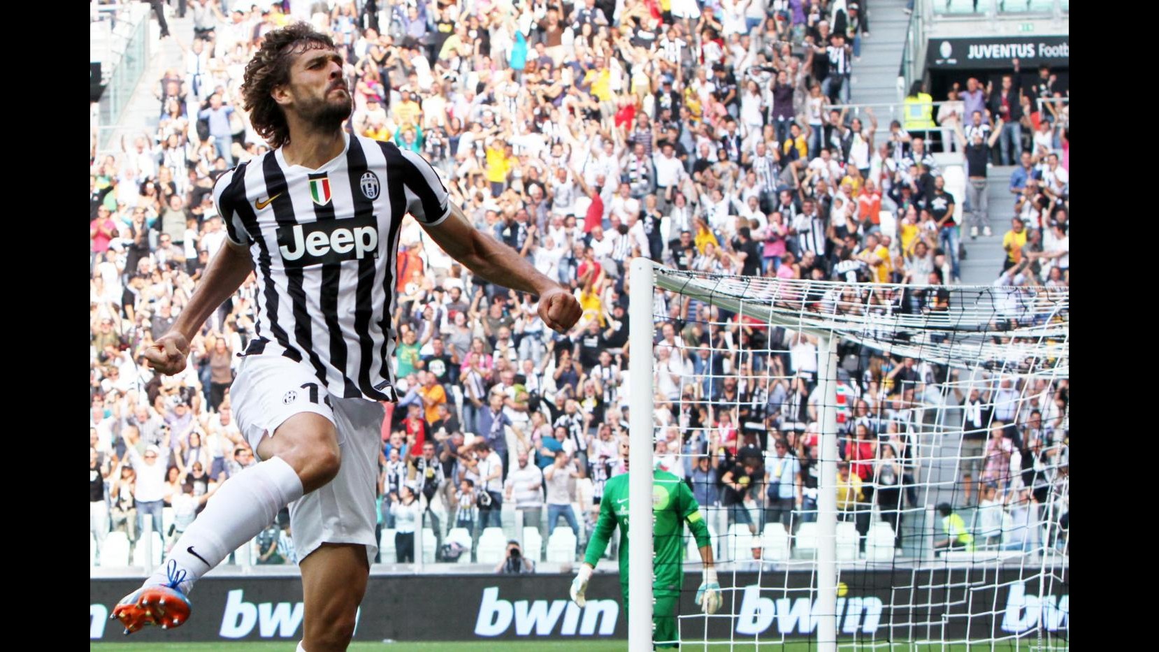 Llorente e Tevez trascinano Juventus, Verona battuto 2-1 in rimonta