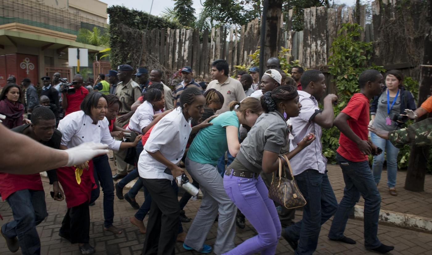Kenya, missionaria italiana: Ostaggio per 5 ore, nascosta in camerino