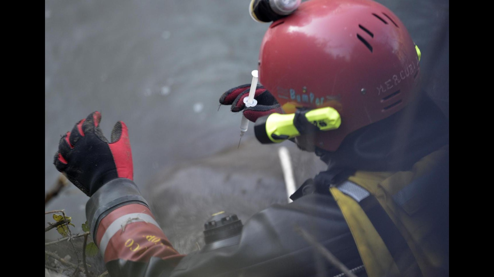 Catania, bomba d’acqua: esonda torrente, disperso un motociclista