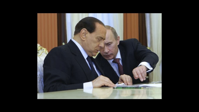 Putin: Se Berlusconi fosse gay non sarebbe stato processato